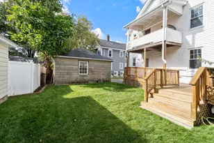 106 Poplar St, Watertown, MA 02472 - Photo 15
