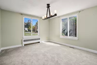 47 Cherry Hl, Holyoke, MA 01040 - Photo 7