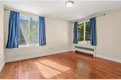 47 Cherry Hl, Holyoke, MA 01040 - Photo 17