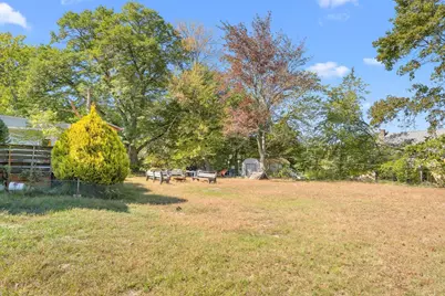 84 Hampson St, Dracut, MA 01826 - Photo 37