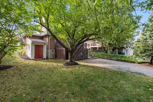 1929 Commonwealth Ave, Newton, MA 02466 - Photo 27