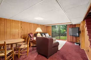 1929 Commonwealth Ave, Newton, MA 02466 - Photo 23