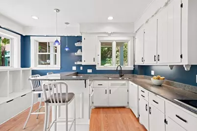 24 Poplar St, Melrose, MA 02176 - Photo 13