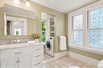 24 Poplar St, Melrose, MA 02176 - Photo 17