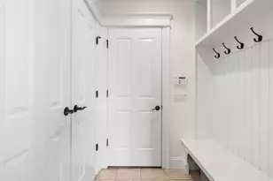 37 Wall St, Wellesley, MA 02481 - Photo 25