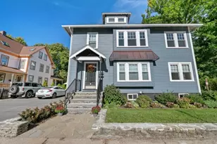 139 Warren St, Arlington, MA 02474 - Photo 1
