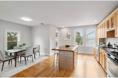2 Holton St #2B, Medford, MA 02155 - Photo 7