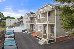 2 Holton St, Medford, MA 02155 - Photo 19