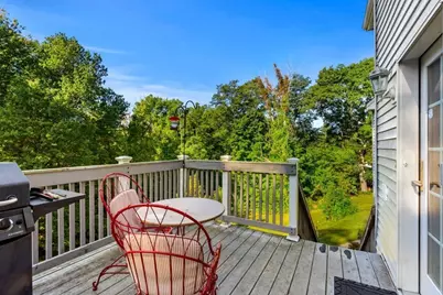 233 Lovers Ln, Haverhill, MA 01830 - Photo 5