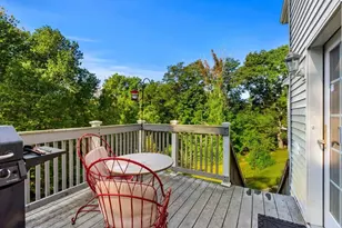 233 Lovers Ln, Haverhill, MA 01830 - Photo 5