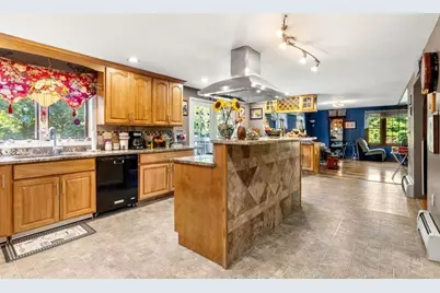 233 Lovers Ln, Haverhill, MA 01830 - Photo 29
