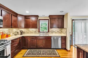 42 Melbourne Rd, Worcester, MA 01607 - Photo 13