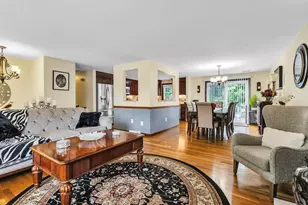 42 Melbourne Rd, Worcester, MA 01607 - Photo 3