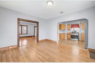 55 Elmwood Ave, Holyoke, MA 01040 - Photo 11