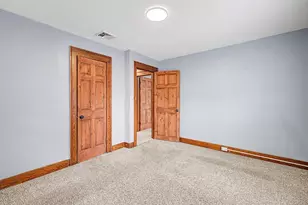 55 Elmwood Ave, Holyoke, MA 01040 - Photo 25