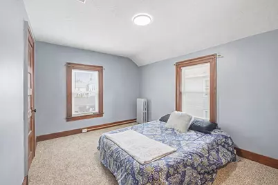 55 Elmwood Ave, Holyoke, MA 01040 - Photo 23