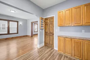 55 Elmwood Ave, Holyoke, MA 01040 - Photo 19