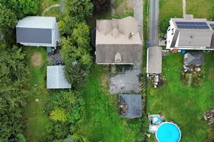 43 Lincoln St, Greenfield, MA 01301 - Photo 25
