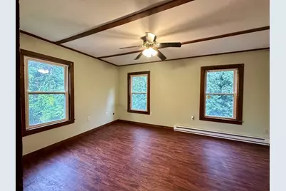 43 Lincoln St, Greenfield, MA 01301 - Photo 13