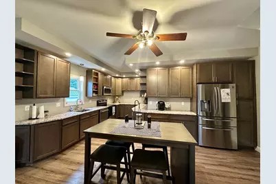 43 Lincoln St, Greenfield, MA 01301 - Photo 7