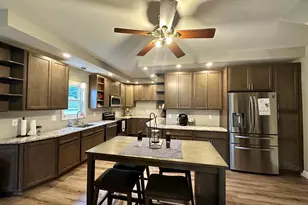 43 Lincoln St, Greenfield, MA 01301 - Photo 7