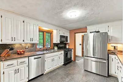 8 Joseph Rd, Hopkinton, MA 01748 - Photo 13