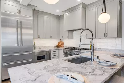 33 Chestnut St #1, Andover, MA 01810 - Photo 3