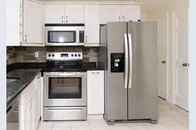7 Ledgeville Ave #A, Foxboro, MA 02035 - Photo 5
