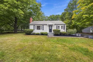 9 Malcolm St, Norfolk, MA 02056 - Photo 1