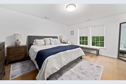 33 Skyhawk Cir, Weymouth, MA 02190 - Photo 11