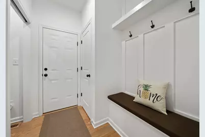 33 Skyhawk Cir, Weymouth, MA 02190 - Photo 5