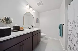 33 Skyhawk Cir, Weymouth, MA 02190 - Photo 17