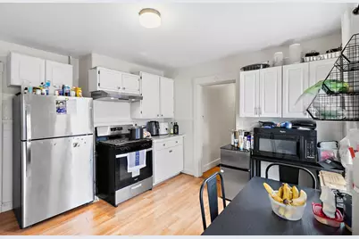 17 Ashton St, Everett, MA 02149 - Photo 7