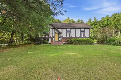 82 West St, Douglas, MA 01516 - Photo 3