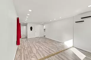 196 Clarendon Ave, Chicopee, MA 01013 - Photo 9