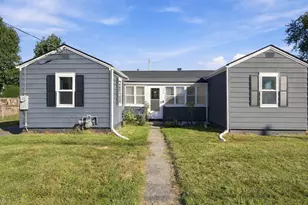 196 Clarendon Ave, Chicopee, MA 01013 - Photo 1