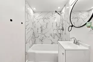 196 Clarendon Ave, Chicopee, MA 01013 - Photo 21