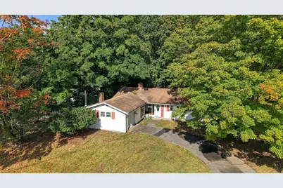 32 Curwen Rd, Peabody, MA 01960 - Photo 3