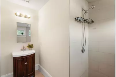 6 Larose Pl, Boston, MA 02135 - Photo 15