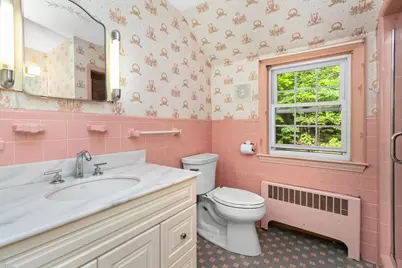 25 Arlington St, Winchester, MA 01890 - Photo 15