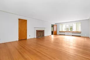 25 Arlington St, Winchester, MA 01890 - Photo 3