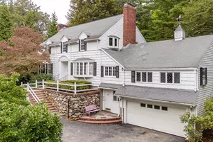 25 Arlington St, Winchester, MA 01890 - Photo 1