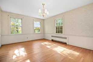 25 Arlington St, Winchester, MA 01890 - Photo 5