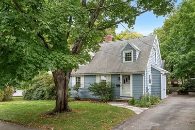 8 North Gateway, Winchester, MA 01890 - Photo 3