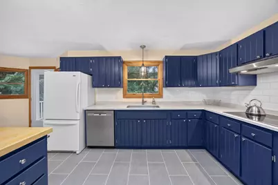 43 Heather Ln, Falmouth, MA 02556 - Photo 11