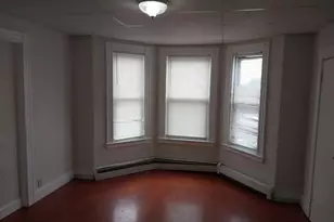15 Astor St, Lynn, MA 01905 - Photo 3