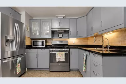 23 Briarwood Pl, Westfield, MA 01085 - Photo 11