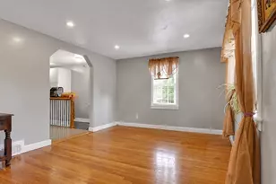 23 Briarwood Pl, Westfield, MA 01085 - Photo 9