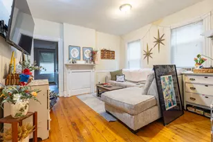 869 E 4th St, Boston, MA 02127 - Photo 15