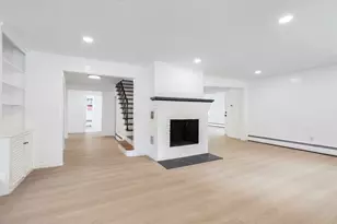 24 East St, Northbridge, MA 01588 - Photo 9